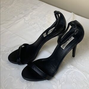 Elegant Black Women Heels. Shoes. Size 9 M. 4 inch heel.